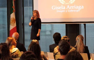 Fotografía 1 / 1 de Conferencias